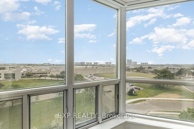 909 - 11 Lee Centre Dr, Condo with 1 bedrooms, 1 bathrooms and 1 parking in Scarborough ON | Image 15