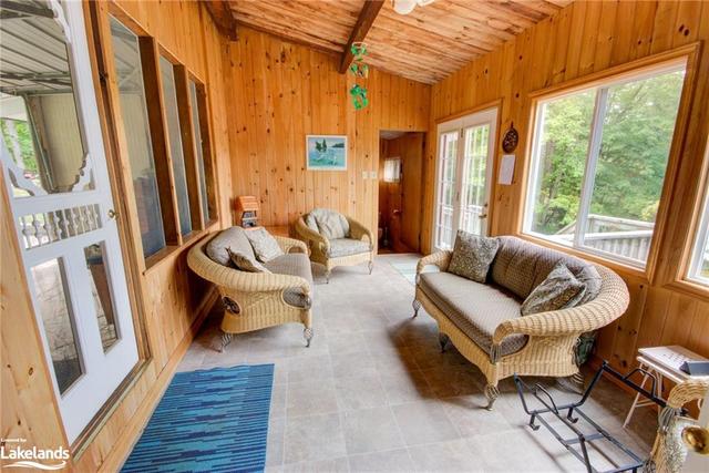 49 Dayeo Dr, House detached with 2 bedrooms, 1 bathrooms and 4 parking in Georgian Bay ON | Image 10