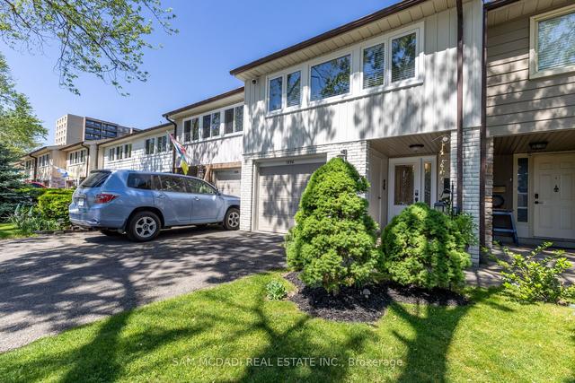 21 - 1896 Kirkwall Cres, Townhouse with 3 bedrooms, 2 bathrooms and 3 parking in Mississauga ON | Image 2