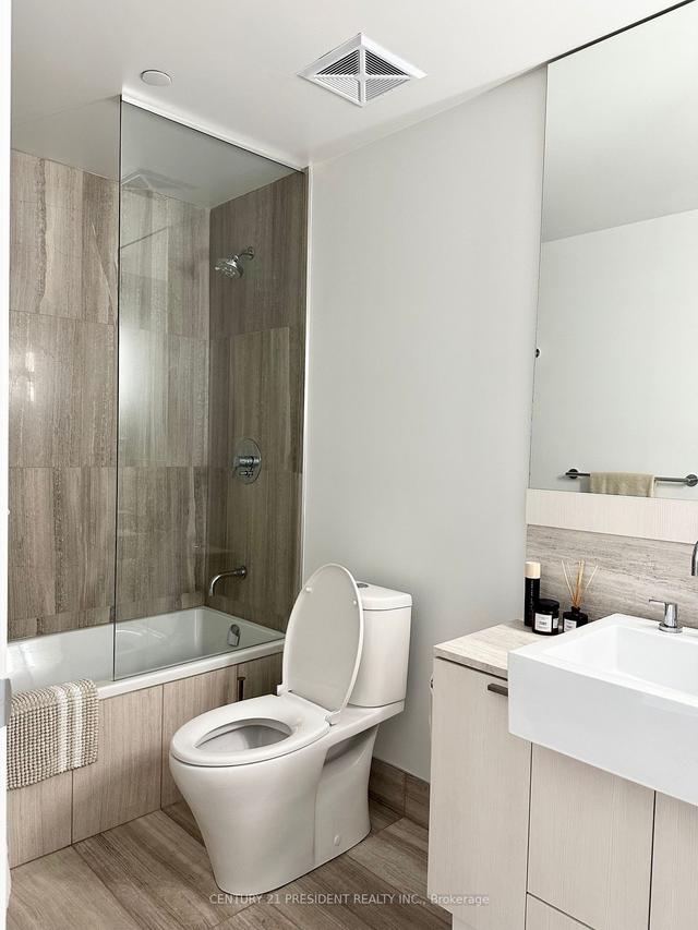 PH-1 - 88 Blue Jays Way, Condo with 2 bedrooms, 2 bathrooms and 1 parking in Toronto ON | Image 10