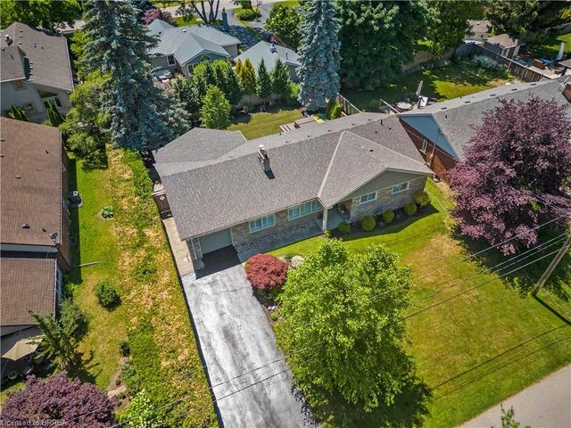 886 Boothman Ave, House detached with 5 bedrooms, 3 bathrooms and 5 parking in Burlington ON | Image 44