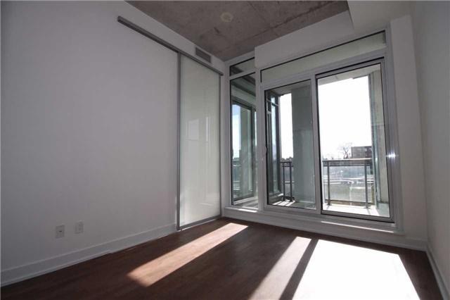 20 Minowan Miikan Lane, Condo with 2 bedrooms, 2 bathrooms and 1 parking in Toronto ON | Image 3