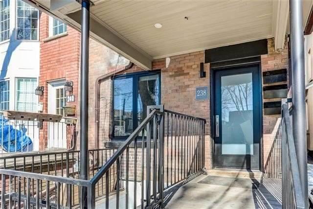 MAIN - 238 Garden Ave, House semidetached with 1 bedrooms, 1 bathrooms and 1 parking in Toronto ON | Image 12