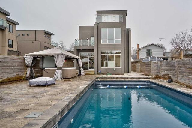 909 Goodwin Rd, House detached with 4 bedrooms, 6 bathrooms and 2 parking in Mississauga ON | Image 20
