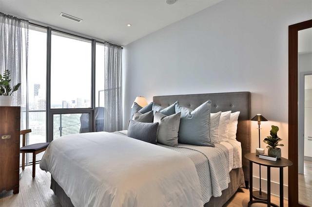 PH2 - 1815 Yonge St, Condo with 1 bedrooms, 2 bathrooms and 2 parking in Toronto ON | Image 12
