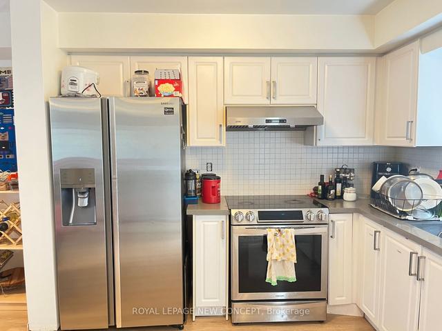 2 - 159 10 Th St, Townhouse with 3 bedrooms, 2 bathrooms and 2 parking in Etobicoke ON | Image 7