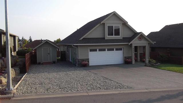 232 Michigan Pl, House detached with 3 bedrooms, 3 bathrooms and 4 parking in Campbell River BC | Image 1
