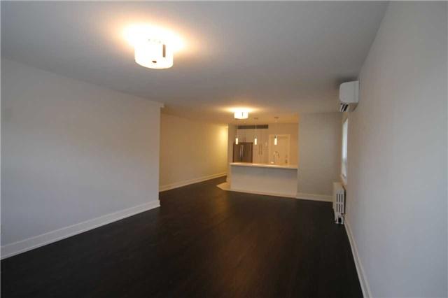 MAIN - 1170 Toronto St W, House detached with 2 bedrooms, 1 bathrooms and 1 parking in Toronto ON | Image 2