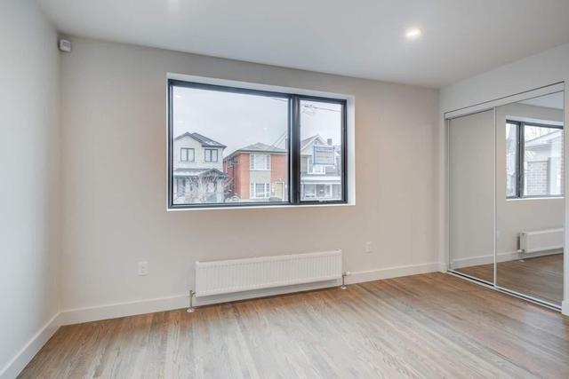 MAIN - 36 Hallam St, House other with 2 bedrooms, 1 bathrooms and 1 parking in Toronto ON | Image 4