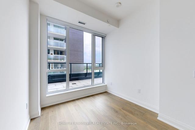 701 - 293 The Kingsway, Condo with 2 bedrooms, 2 bathrooms and 1 parking in Etobicoke ON | Image 20