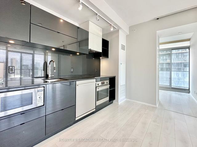 2008 - 125 Peter St, Condo with 2 bedrooms, 1 bathrooms and 0 parking in Toronto ON | Image 28