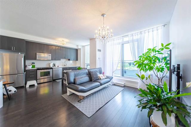 PH15 - 370 Highway 7, Condo with 3 bedrooms, 3 bathrooms and 1 parking in Richmond Hill ON | Image 31