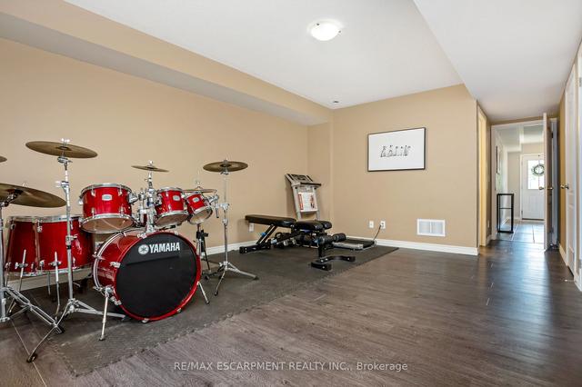 14 Bergamont Rd, Townhouse with 3 bedrooms, 4 bathrooms and 2 parking in Brampton ON | Image 26
