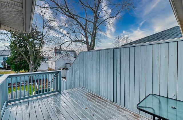 MAIN - 18 Rosedale Ave, House semidetached with 2 bedrooms, 1 bathrooms and 1 parking in Saint Catharines ON | Image 11