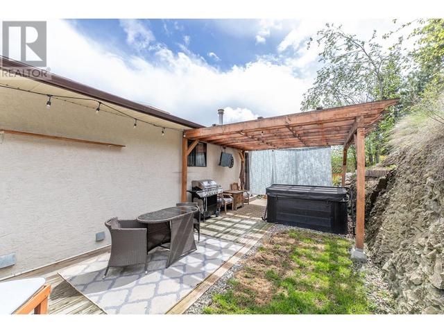 13606 Cartwright Ave, House detached with 3 bedrooms, 2 bathrooms and null parking in Summerland BC | Image 31