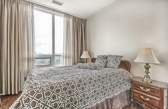 PH1 - 88 Promenade Cir, Condo with 2 bedrooms, 2 bathrooms and 2 parking in Thornhill ON | Image 12