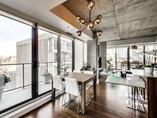 PH04 - 32 Camden St, Condo with 2 bedrooms, 2 bathrooms and 1 parking in Toronto ON | Image 2