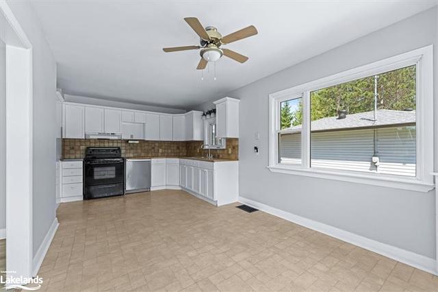7613 Highway 26, House detached with 3 bedrooms, 2 bathrooms and 9 parking in Stayner ON | Image 35