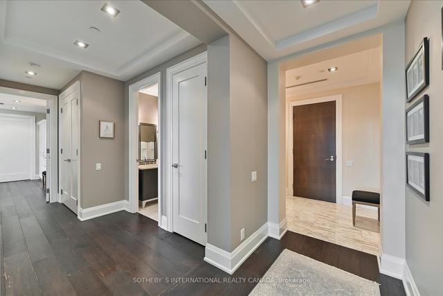 704 - 77 Charles St W, Condo with 2 bedrooms, 2 bathrooms and 2 parking in Toronto ON | Image 31