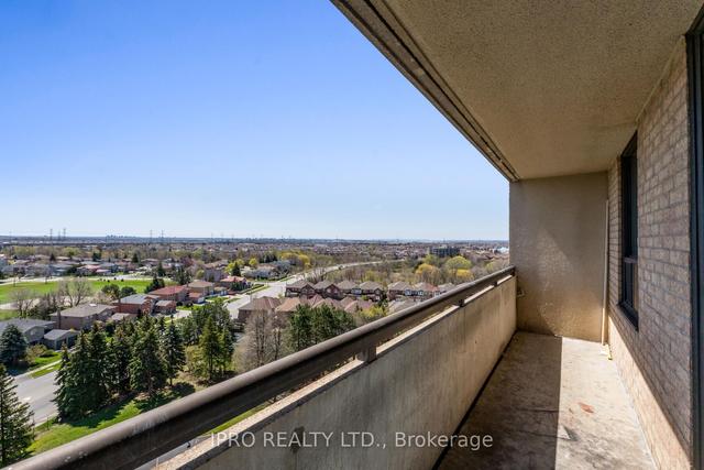 1109 - 10 Malta Ave, Condo with 3 bedrooms, 2 bathrooms and 1 parking in Brampton ON | Image 24