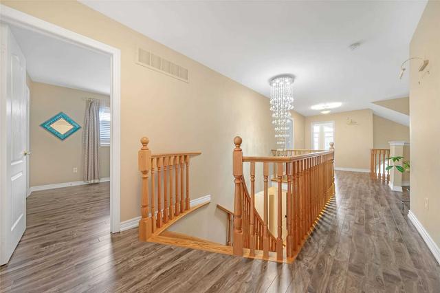 MAIN - 29 Miramar St, House detached with 4 bedrooms, 4 bathrooms and 4 parking in Brampton ON | Image 10