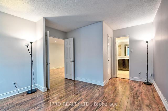 406 - 55 Lombard St, Condo with 1 bedrooms, 2 bathrooms and 1 parking in Toronto ON | Image 11