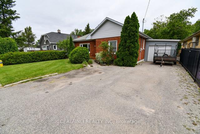 240 Greenwood Ave, House detached with 2 bedrooms, 1 bathrooms and 4 parking in London ON | Image 34