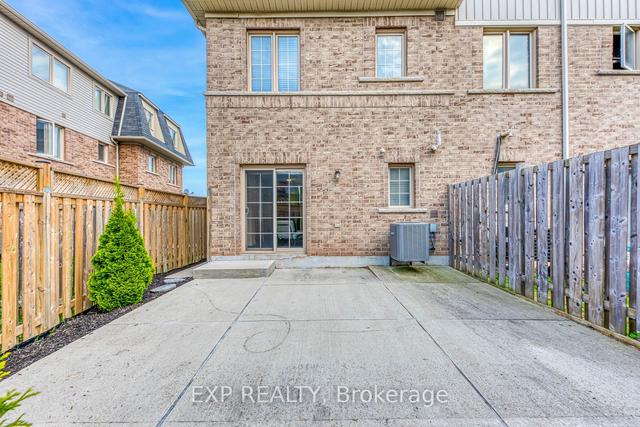2151 Fiddlers Way, House attached with 3 bedrooms, 3 bathrooms and 2 parking in Oakville ON | Image 29