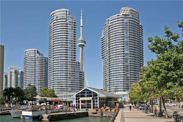 PH-1 - 8 York Rd, Condo with 2 bedrooms, 2 bathrooms and 1 parking in North York ON | Image 1
