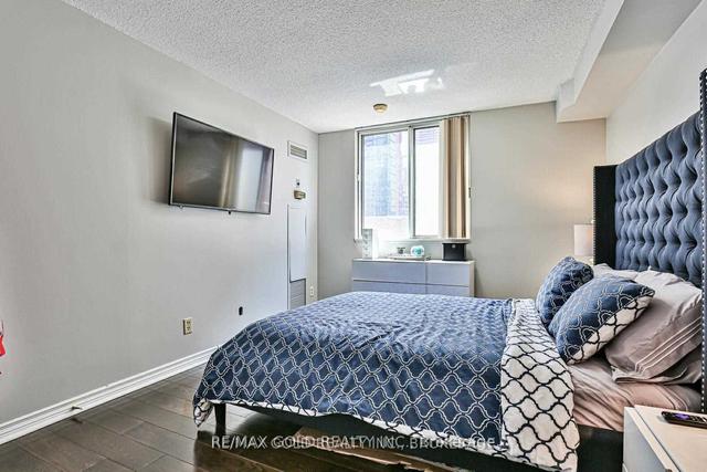 710 - 736 Bay St, Condo with 2 bedrooms, 2 bathrooms and 0 parking in Toronto ON | Image 10