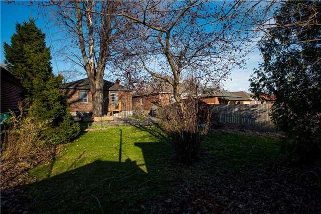 90 N Carson St, House detached with 3 bedrooms, 2 bathrooms and 3 parking in Etobicoke ON | Image 14