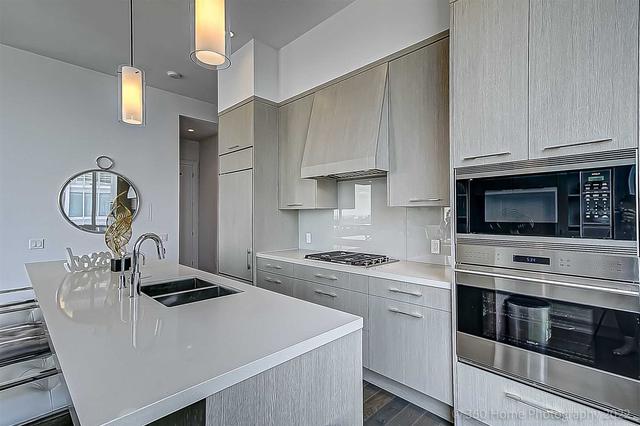 PH2 - 155 Yorkville Ave, Condo with 2 bedrooms, 2 bathrooms and 1 parking in Toronto ON | Image 10