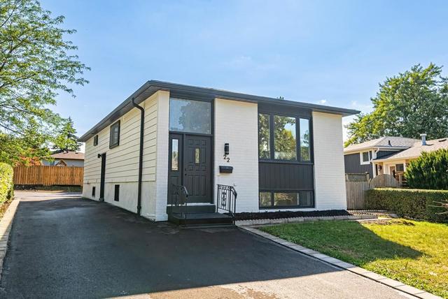 MAIN - 22 William Johnson St, House detached with 3 bedrooms, 1 bathrooms and 8 parking in Stoney Creek ON | Image 1