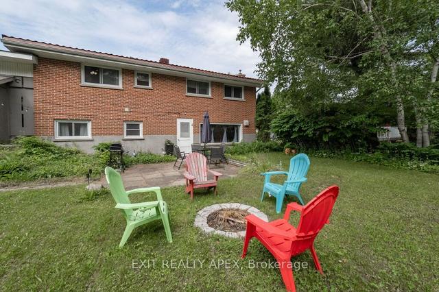 365 Wellington St N, House detached with 3 bedrooms, 2 bathrooms and 6 parking in Bracebridge ON | Image 31