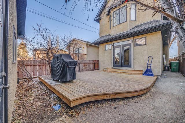 504 27 Ave Nw, House detached with 4 bedrooms, 2 bathrooms and 4 parking in Calgary AB | Image 36