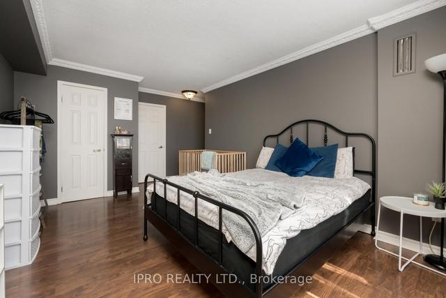 1109 - 10 Malta Ave, Condo with 3 bedrooms, 2 bathrooms and 1 parking in Brampton ON | Image 17