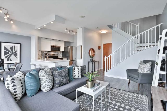 PH13 - 80 Mill St, Condo with 2 bedrooms, 2 bathrooms and 1 parking in Toronto ON | Image 1