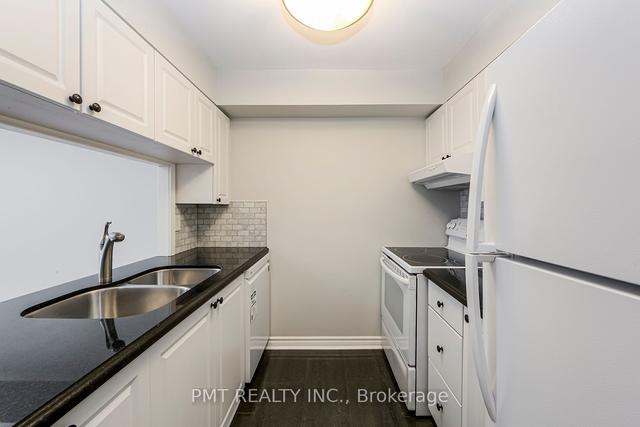506 - 3 Hickory Tree Rd, Condo with 1 bedrooms, 1 bathrooms and 1 parking in York ON | Image 11