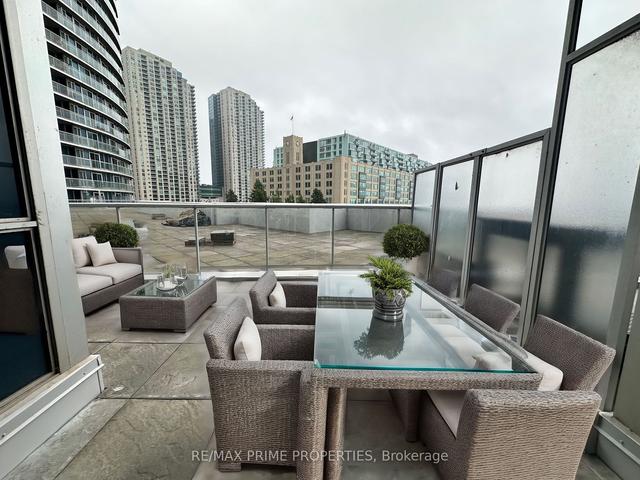403 - 218 Queens Quay W, Condo with 1 bedrooms, 2 bathrooms and 0 parking in Toronto ON | Image 19