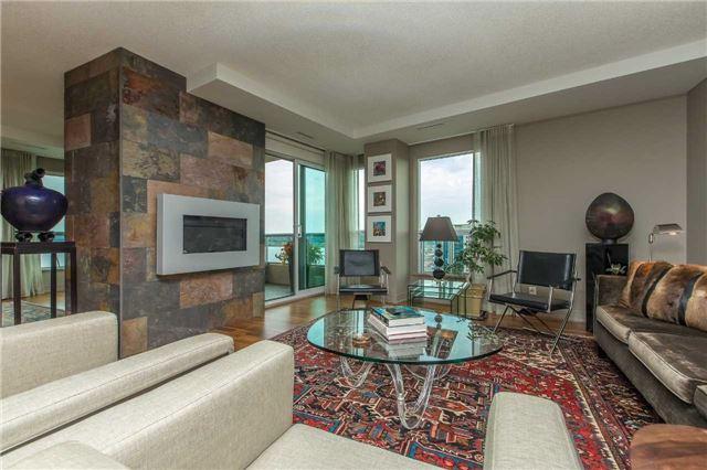 PH21 - 2 Toronto St, Condo with 2 bedrooms, 2 bathrooms and 1 parking in Barrie ON | Image 9