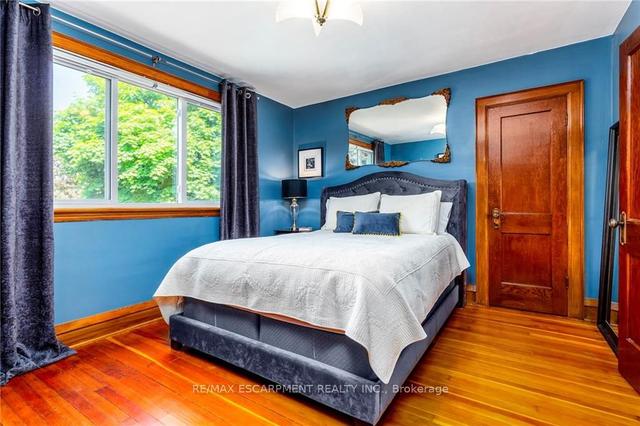 245 Province St S, House detached with 3 bedrooms, 2 bathrooms and 2 parking in Hamilton ON | Image 9