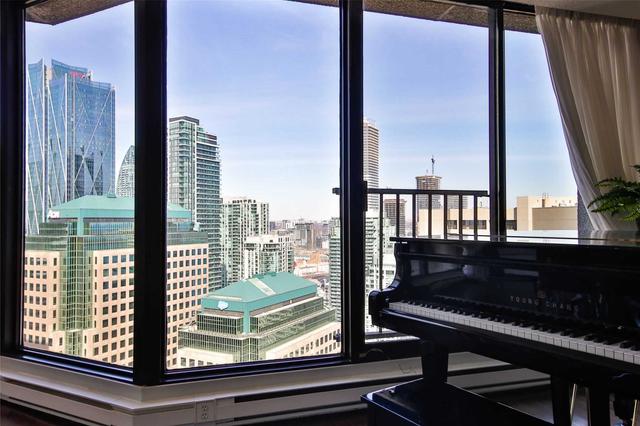 PH-12 - 55 Harbour Sq, Condo with 2 bedrooms, 2 bathrooms and 2 parking in Toronto ON | Image 21