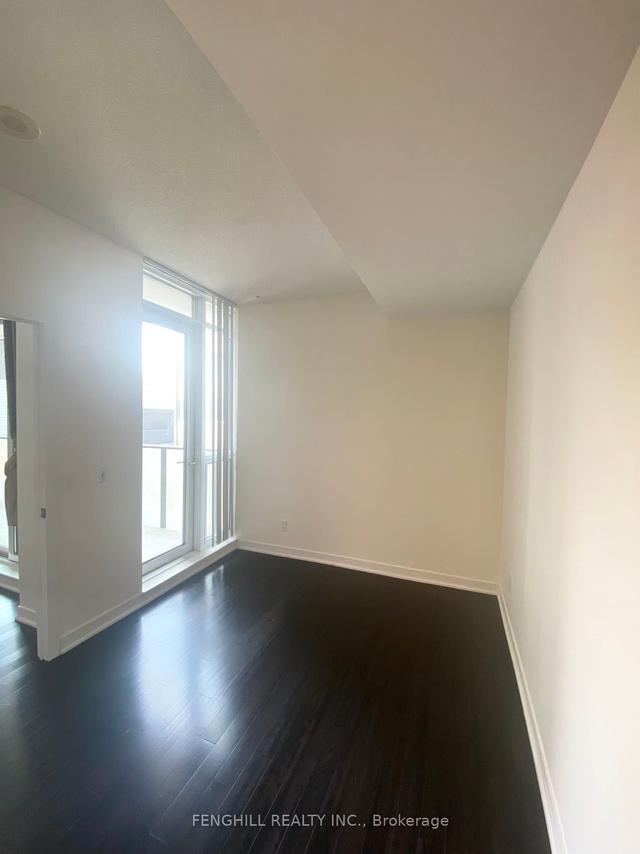 813 - 770 Bay St, Condo with 2 bedrooms, 2 bathrooms and 1 parking in Toronto ON | Image 11