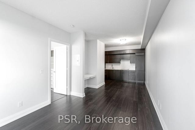 1301 - 2 Anndale Dr, Condo with 1 bedrooms, 1 bathrooms and 1 parking in Toronto ON | Image 9