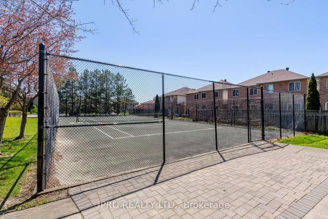 1109 - 10 Malta Ave, Condo with 3 bedrooms, 2 bathrooms and 1 parking in Brampton ON | Image 35