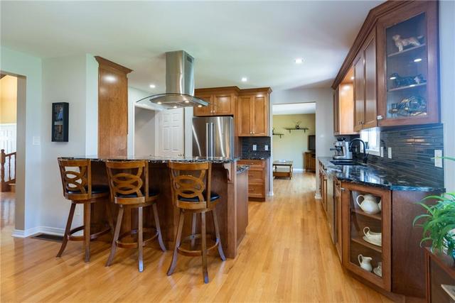 184 Pleasantview Dr, House detached with 4 bedrooms, 3 bathrooms and 6 parking in Laurentian Valley ON | Image 15
