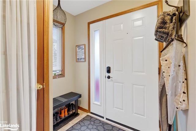 9 Keall Cres, House detached with 4 bedrooms, 2 bathrooms and 5 parking in Bracebridge ON | Image 4