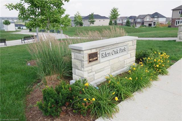 909 Eden Oak Crt, House detached with 3 bedrooms, 2 bathrooms and 4 parking in Kitchener ON | Image 45