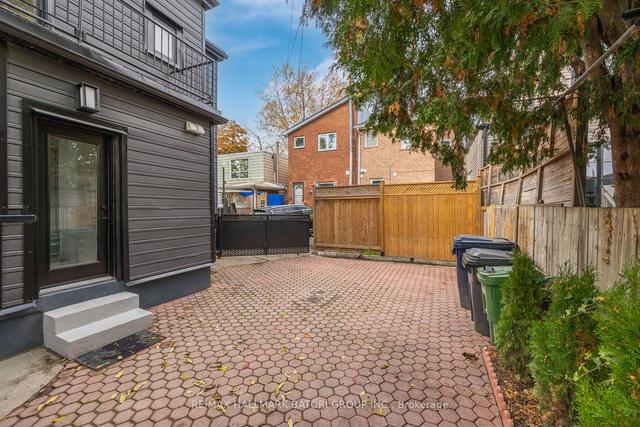 MAIN - 25 Palmerston Ave, House semidetached with 3 bedrooms, 2 bathrooms and 1 parking in Toronto ON | Image 18