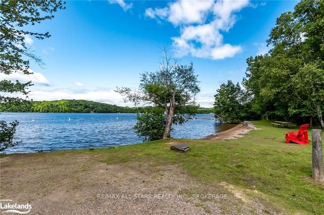 lot 2 Hillside Cres, Home with 0 bedrooms, 0 bathrooms and null parking in Lake of Bays ON | Image 17